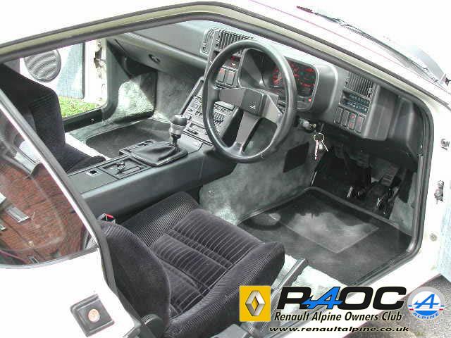 D135-Interior-RH-SF