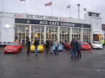 Ace-Cafe-May-05-Cars-row-1-people-sf